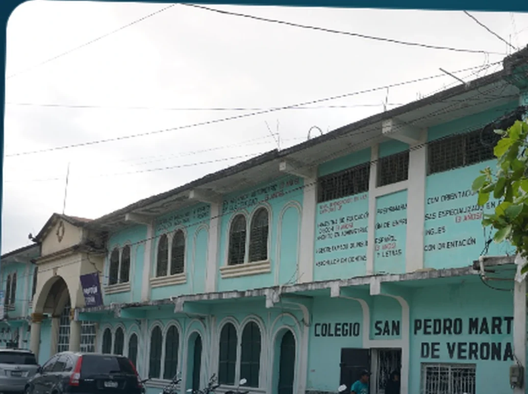 Fachada del Colegio Mixto Privado San Pedro Mártir de Verona